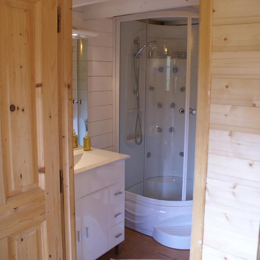 Gites de La Croisée des Chemins - Piscine Chauffée - Spa, Hammam et Sauna 6