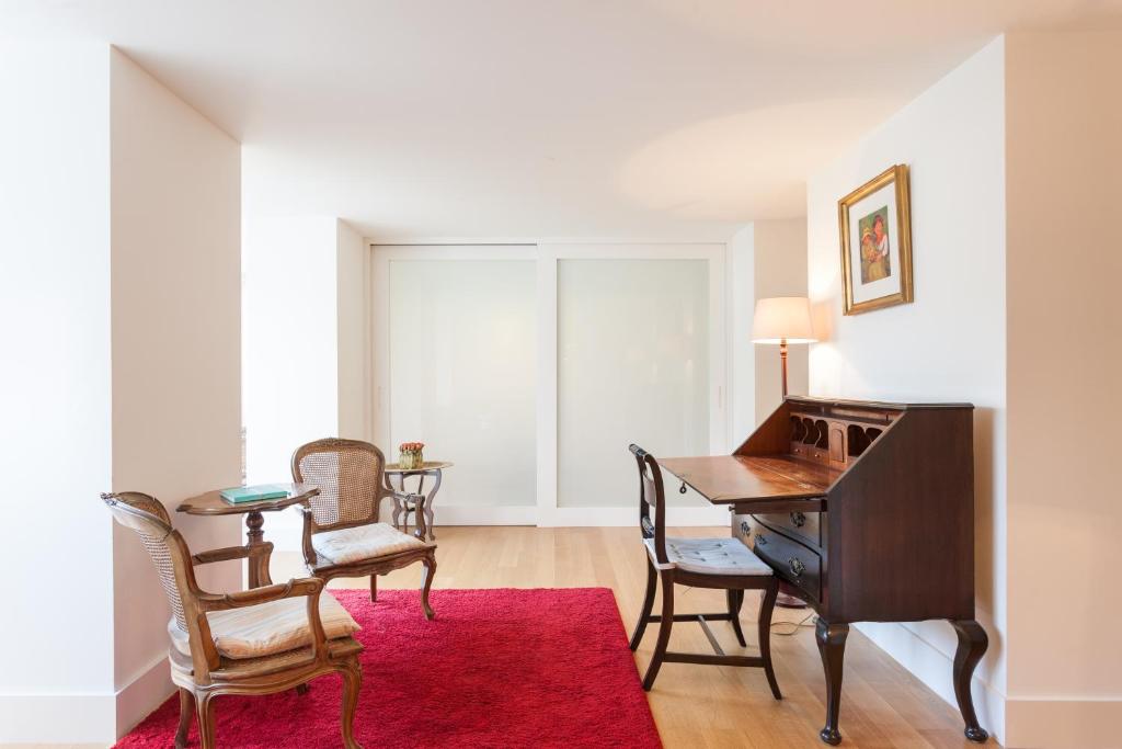 FLH Príncipe Real Apartment with Terrace and View 4