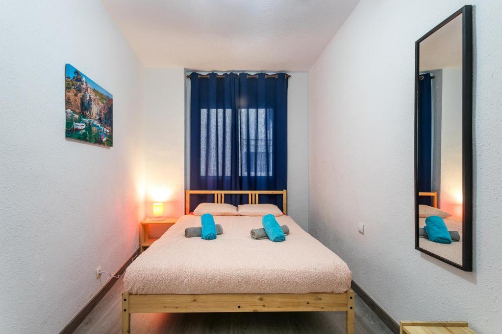 Lovely, new, bright 3 mins to beach apt 105 sq meters 2