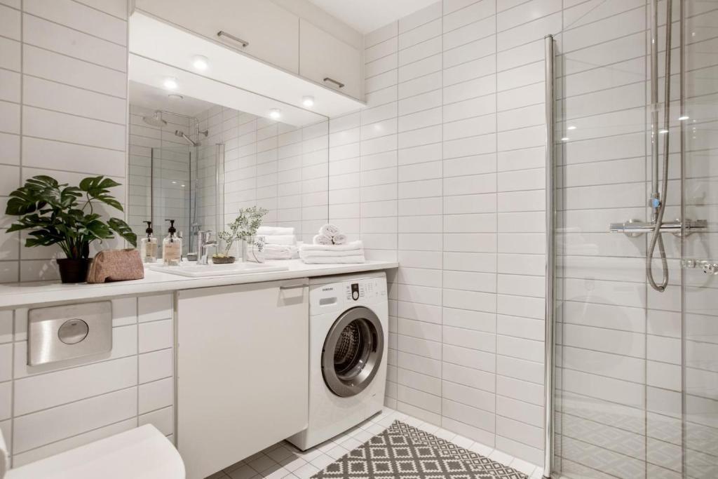 Central Studio Apartments 3