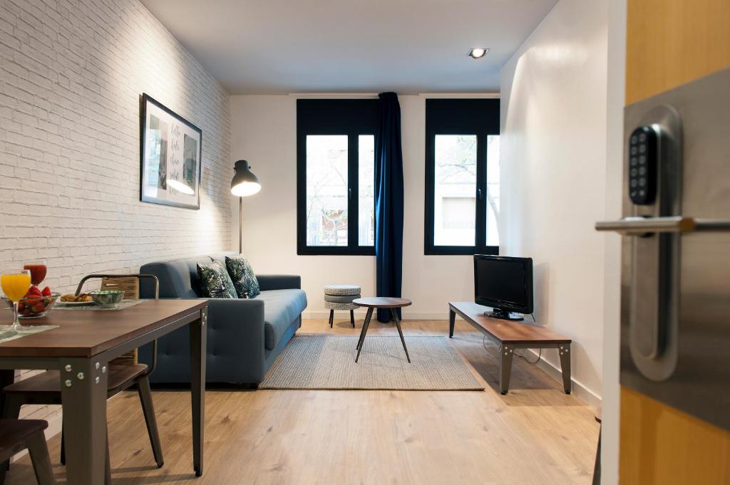 MH Apartments Sant Pau 8