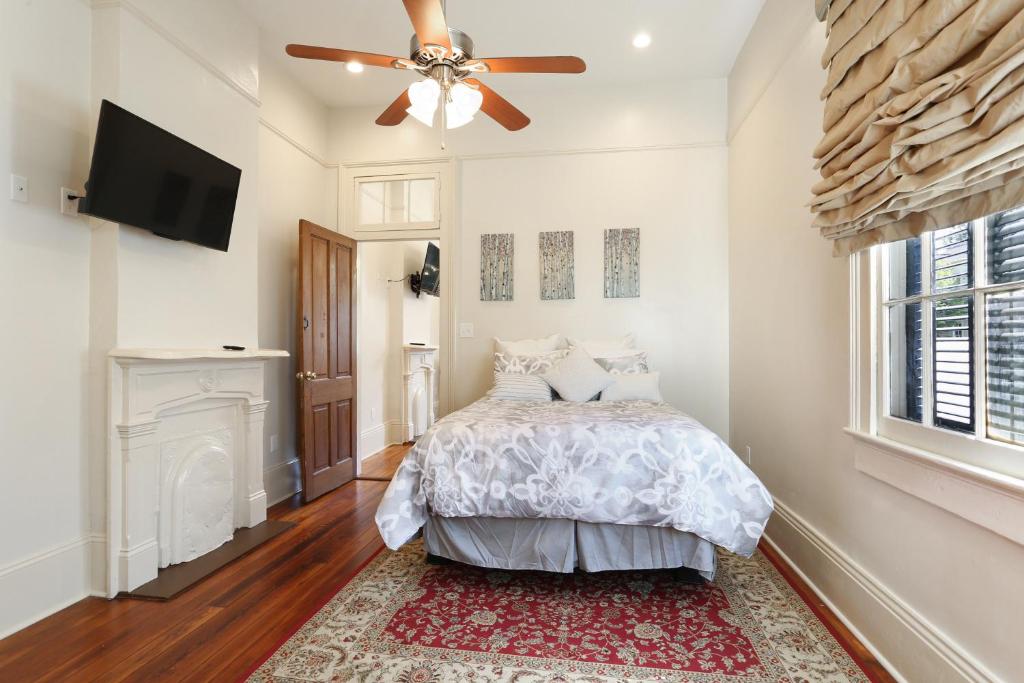Iberville Quarters 7