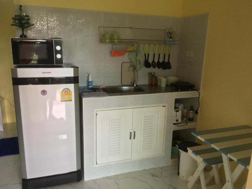 Kathu Waterfall Bungalow 3