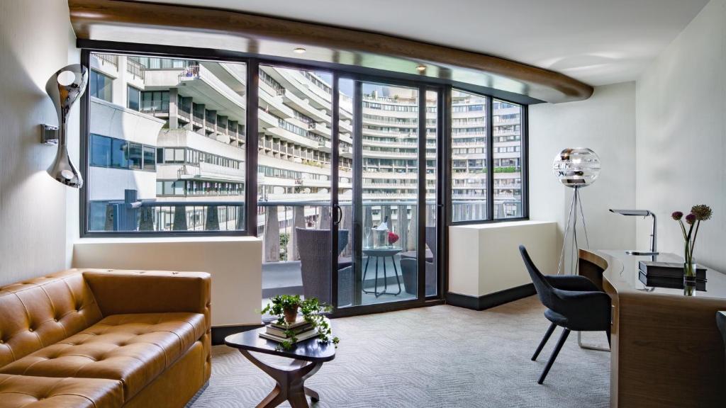 The Watergate Hotel Georgetown Image