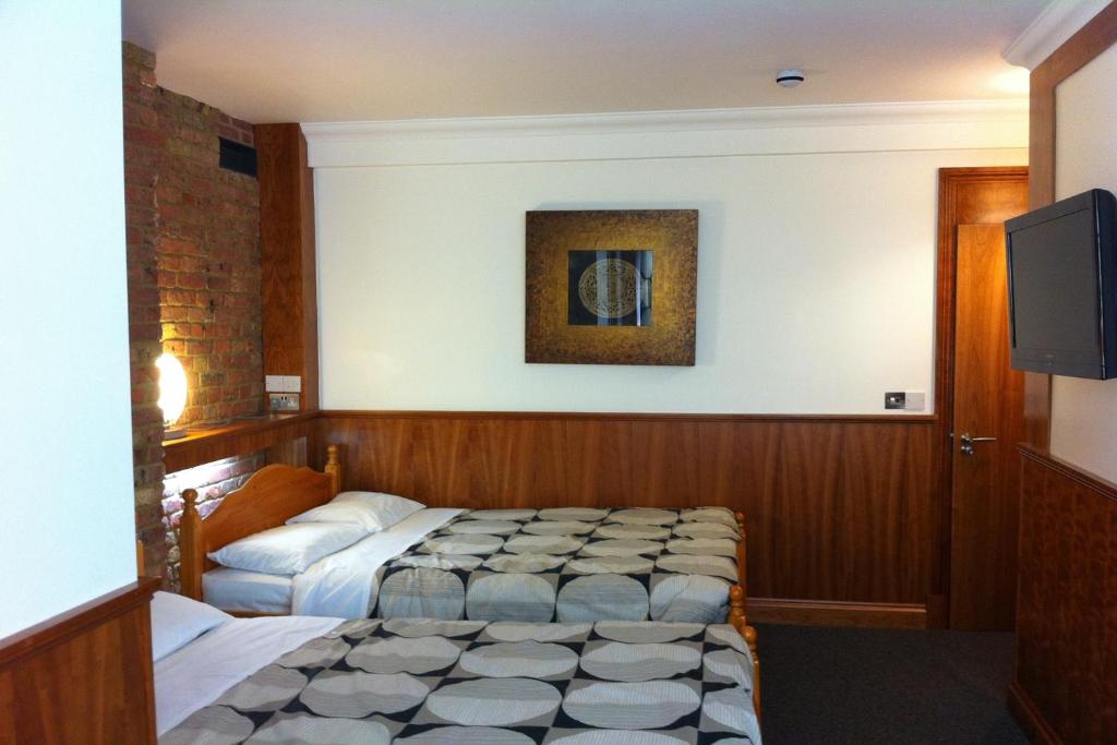 London Visitors Hotel Image