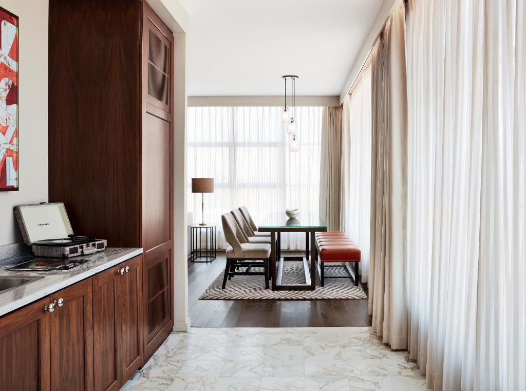 Sophy Hyde Park Image