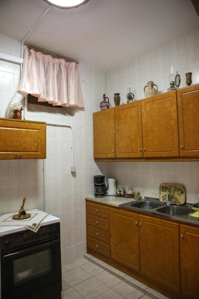 Under the Clock Tower (Greek Traditional 125m2 home) 8