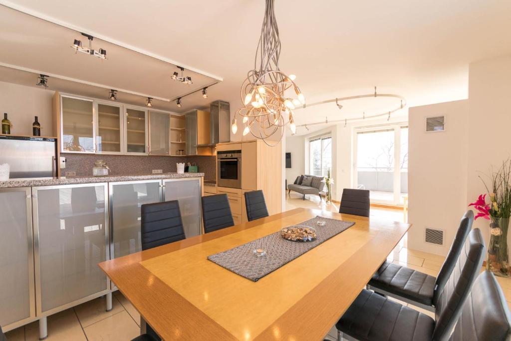 Ski-n-Lake - The Alps View Apartment 4