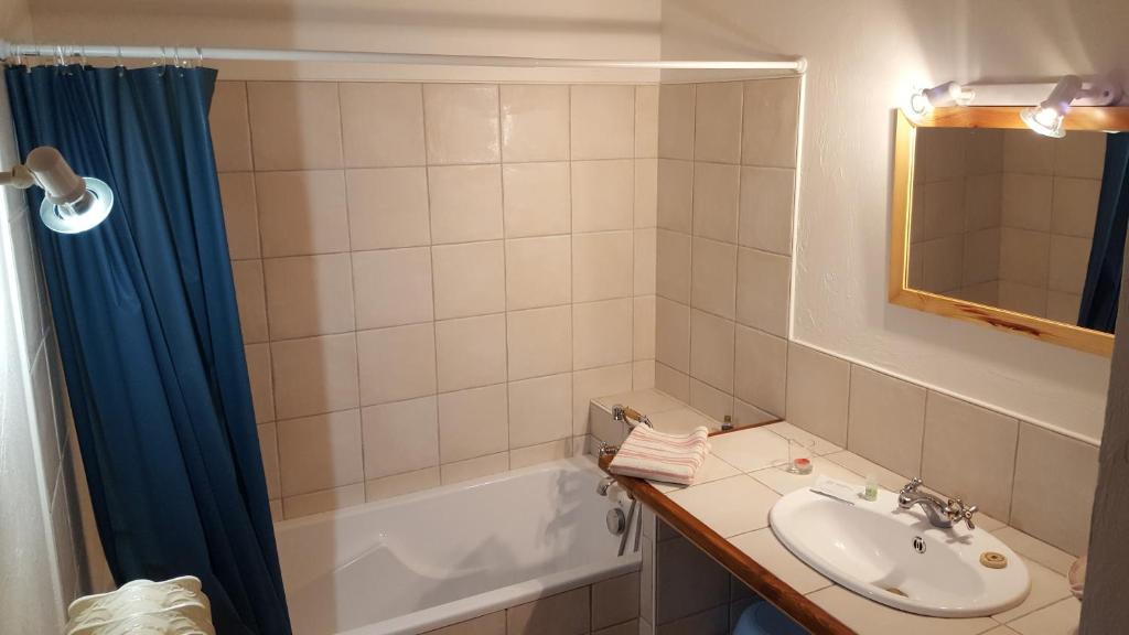 Se reconnecter à la nature au gîte 3 étoiles de Montager à Saint André de Chalencon 5