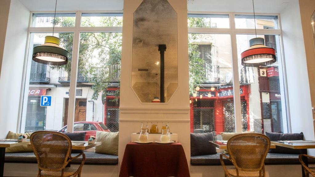 Soho Boutique Opera Image