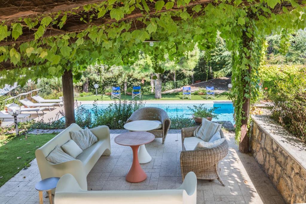 Photo de la galerie de l'établissement Tenuta Rosara, à Ascoli Piceno