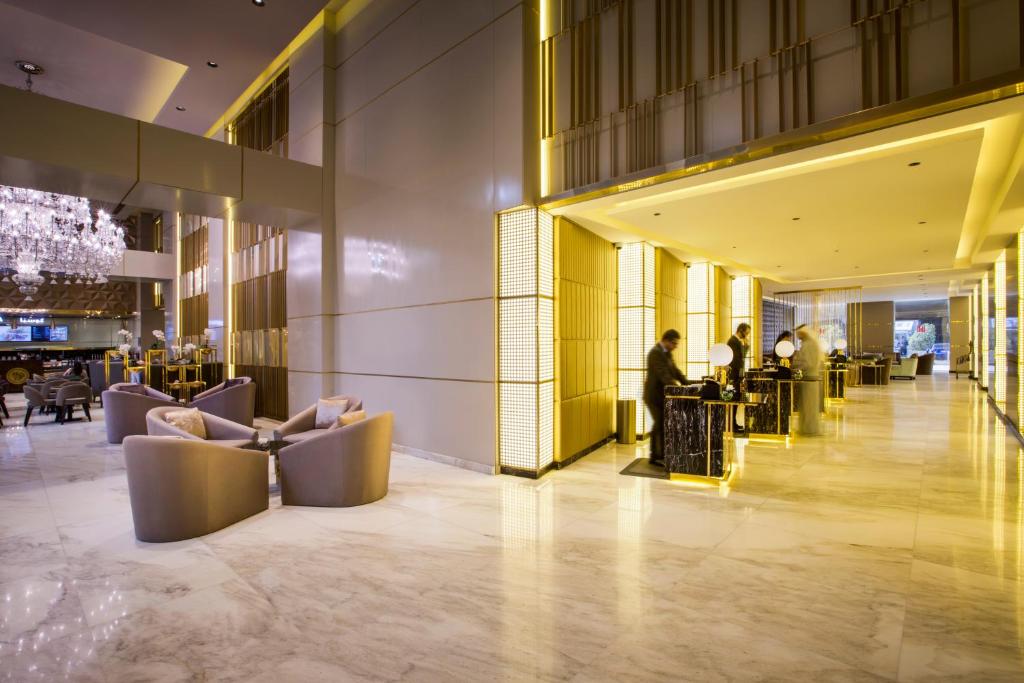 The Tower Plaza Hotel Dubai Image
