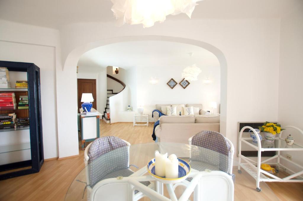 T2 Holiday Cottage near the beach | B112 5