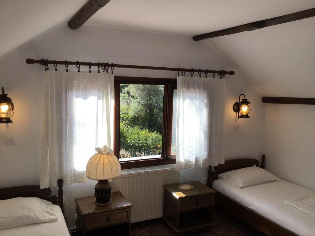 Wild Oaks Cottage 7