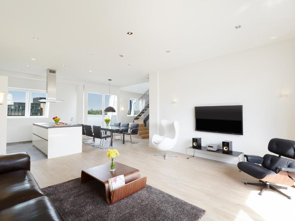 THE RED - Living Suites by the Rhine 5