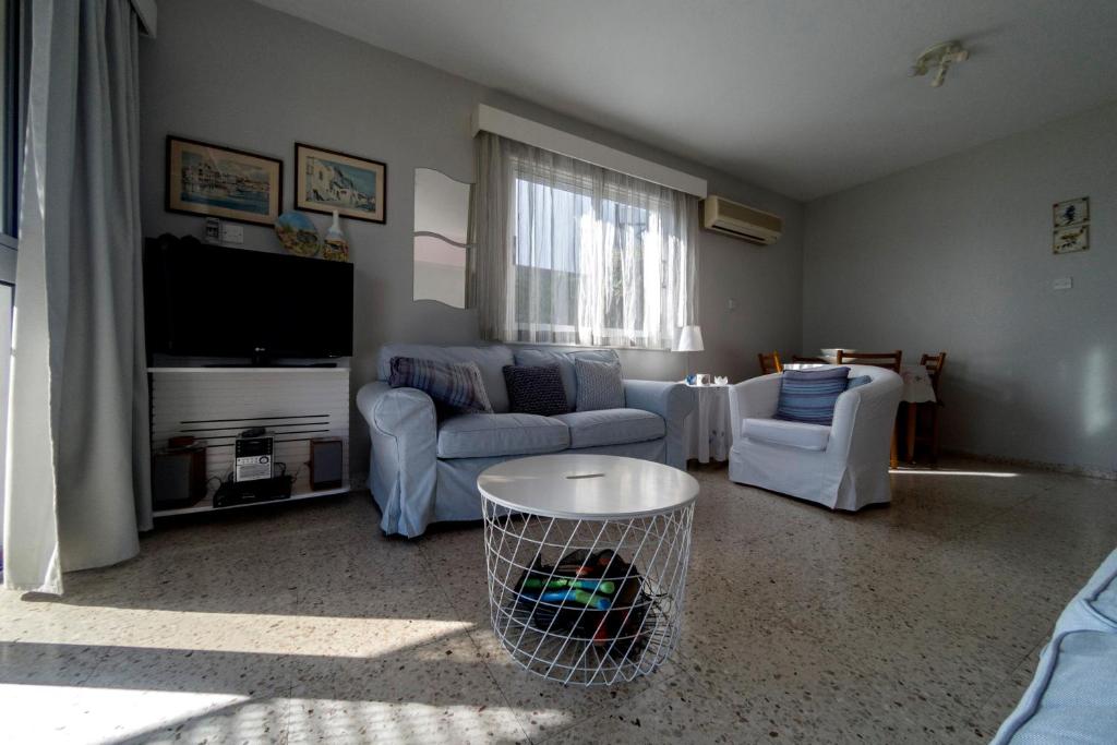 Blue Bay Beach House 8