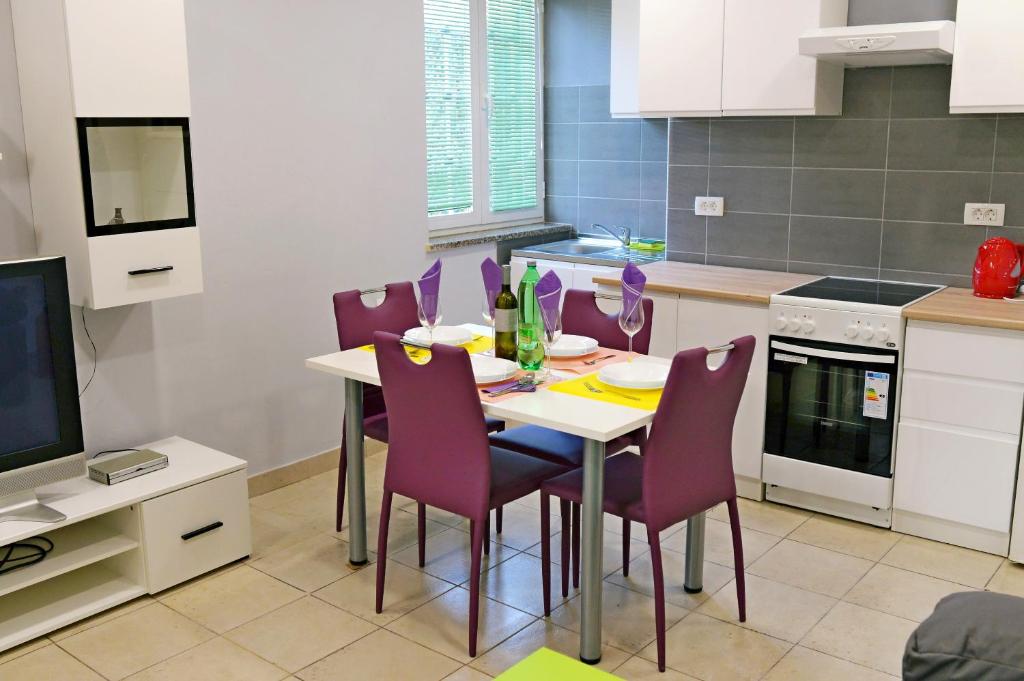 Apartman Luna&Kiara with private parking 7
