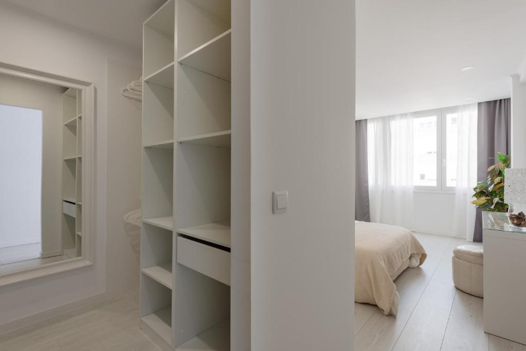 Light-Filled, Fully Renovated Apt near Belém, By TimeCooler 4