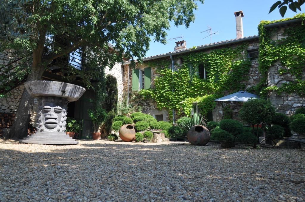 La Mazade de Saint Mamert 4