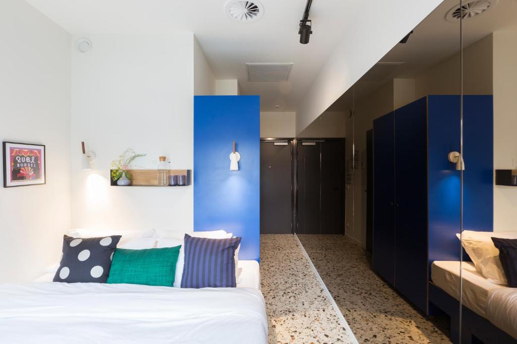 YUST Antwerp 7