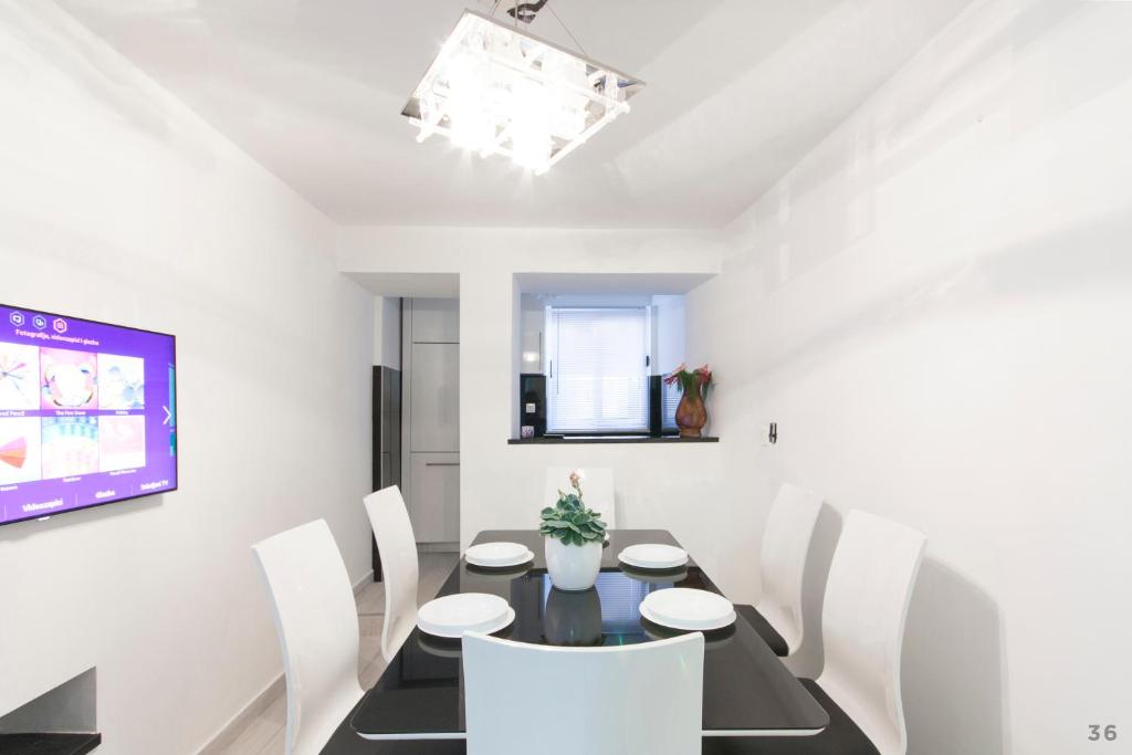 Holiday Home Revelin- Great Location 8