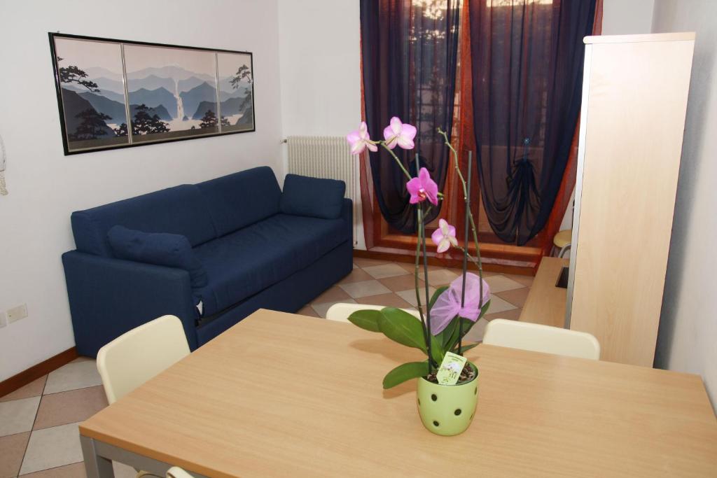 Family Apartments Residence Trieste 8