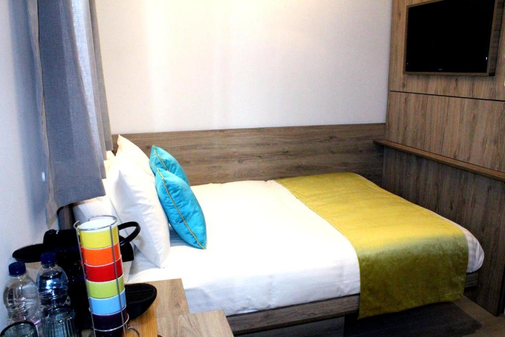1 Craven Hill Gardens 6