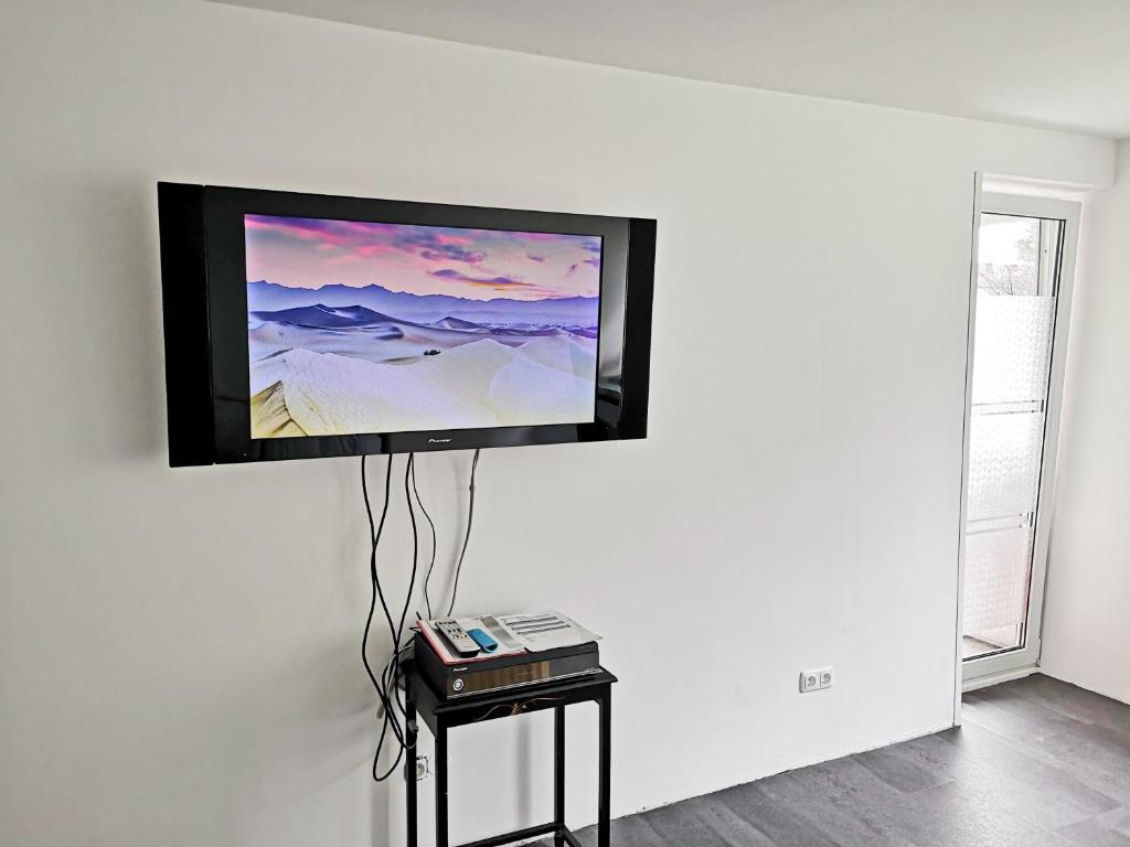 Business Apartment VAT Invoice Near Metro 6
