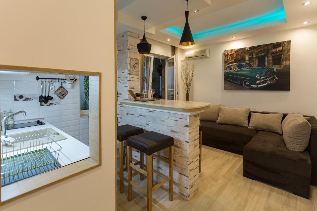 Cosmopolitan One Apartment 8