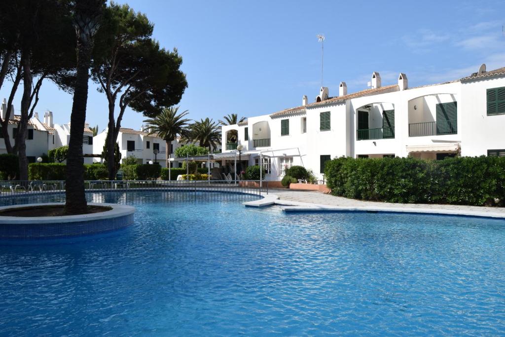 Apartamentos Las Brisas I & II 2