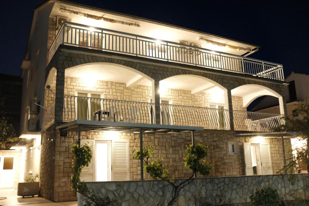 Apartments Marinko 6