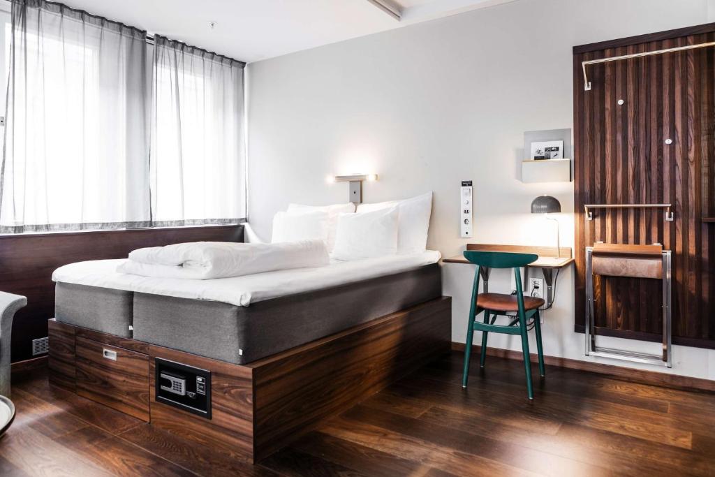 Best Western and hotel Image