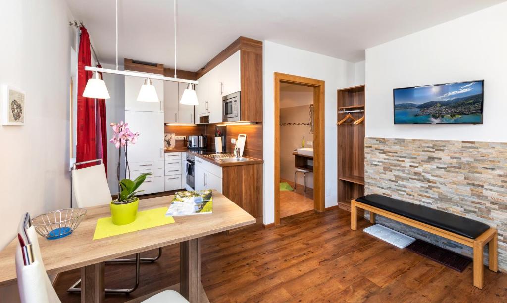 Appartement Pension Albert summercard and free parking included 4