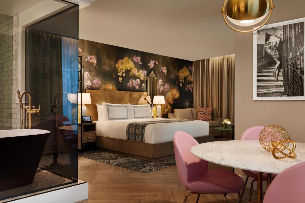 EXchange Hotel Vancouver Image
