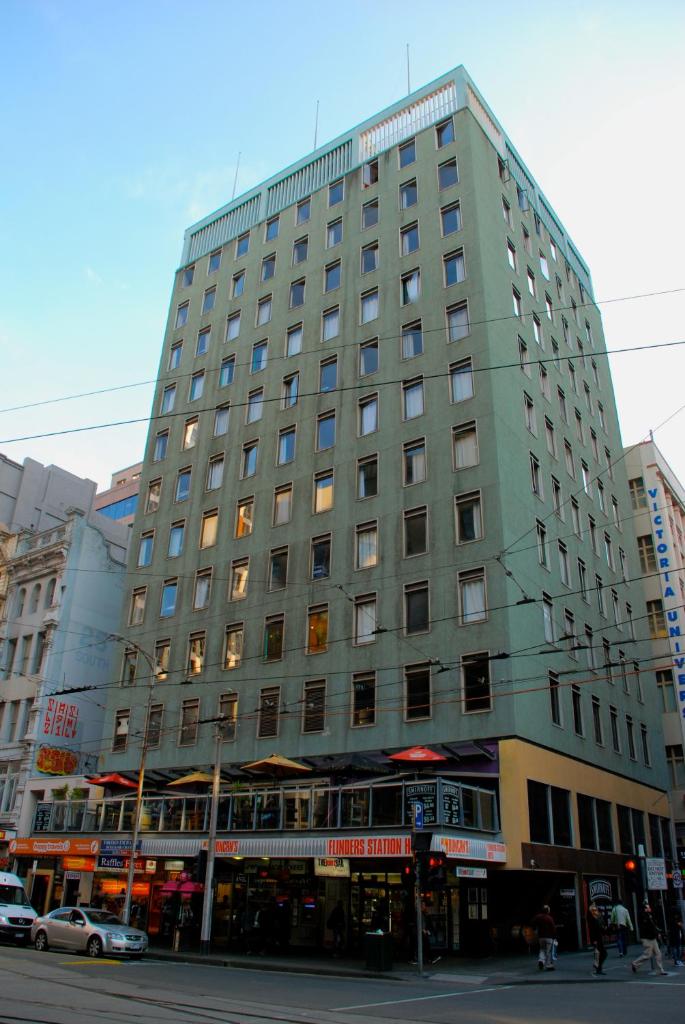 Flinders Backpackers Image