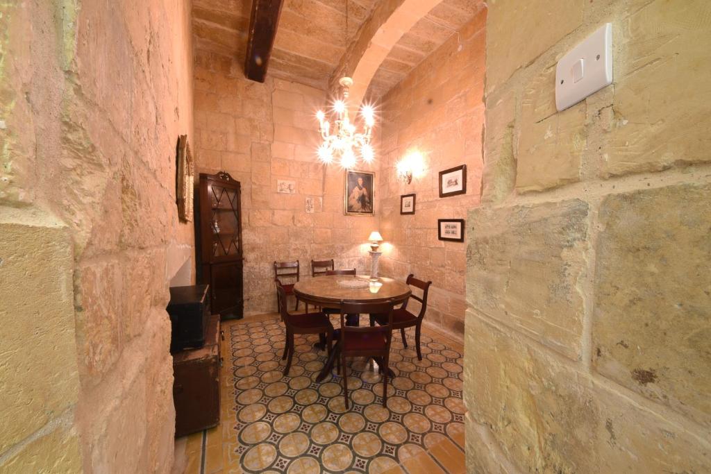 Senglea medieval house 4