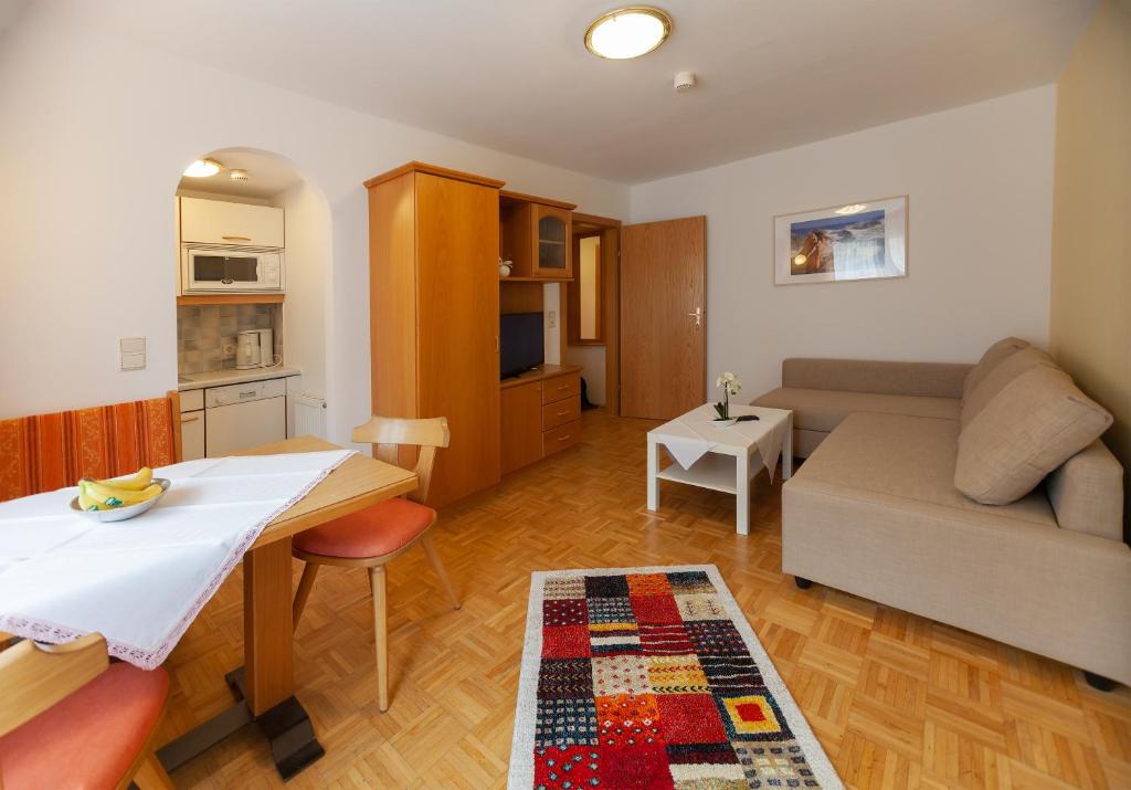 Canisiusbrünnl Self- Check in 5