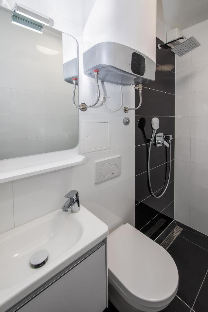 CITY AND BEACH LUXURY 4 STARS APARTMENT SPLIT 8