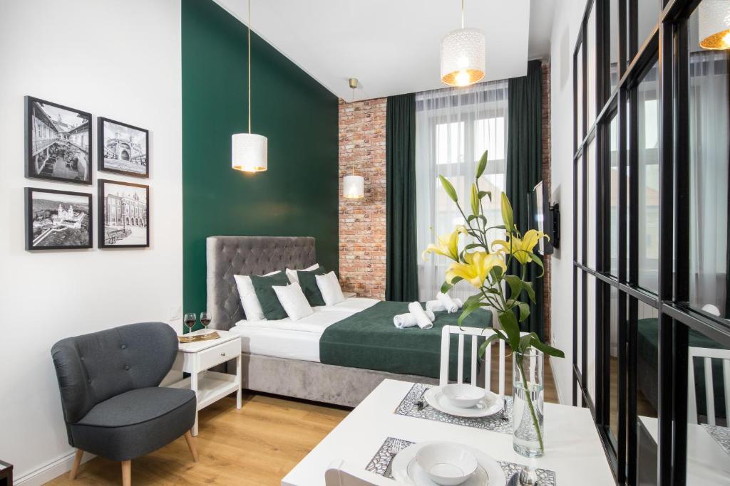 Beautiful Cracow Apartments by Cozyplace 1