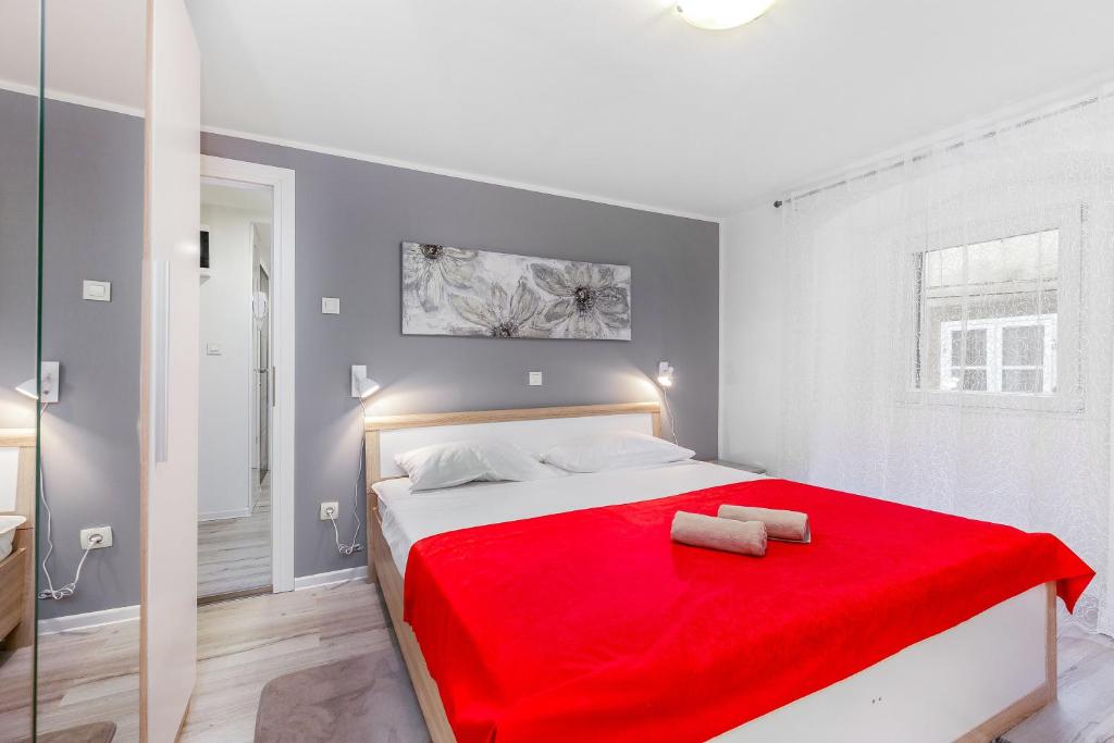 Molo Longo - Central Apartments & Rooms 8