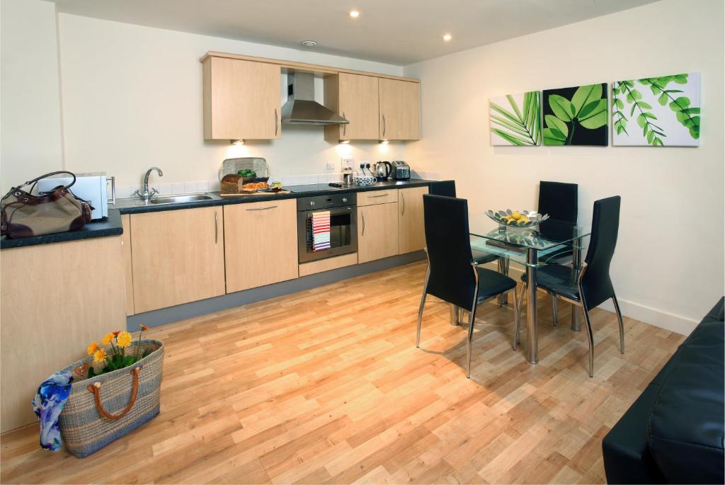 Hamilton Court Apartments from Your Stay Bristol 2