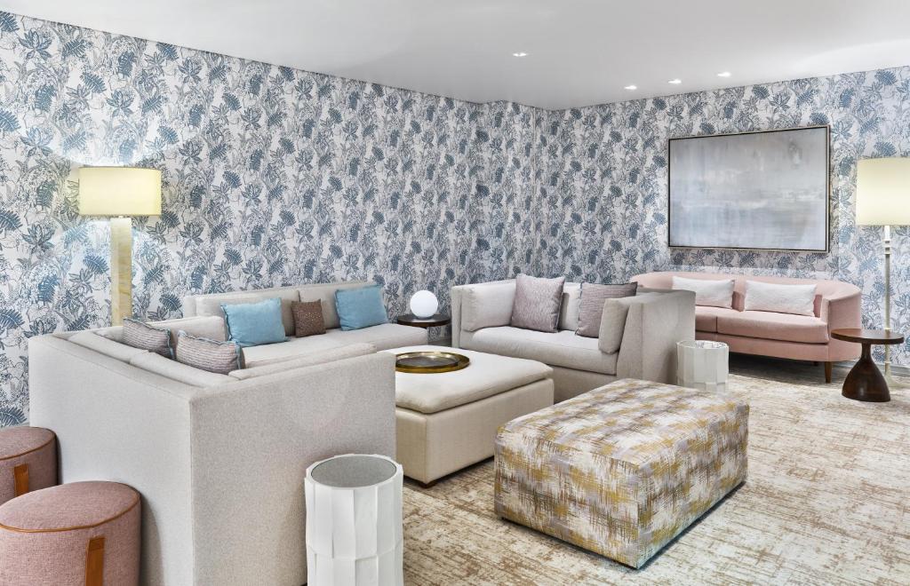 Hotel Crescent Court Image