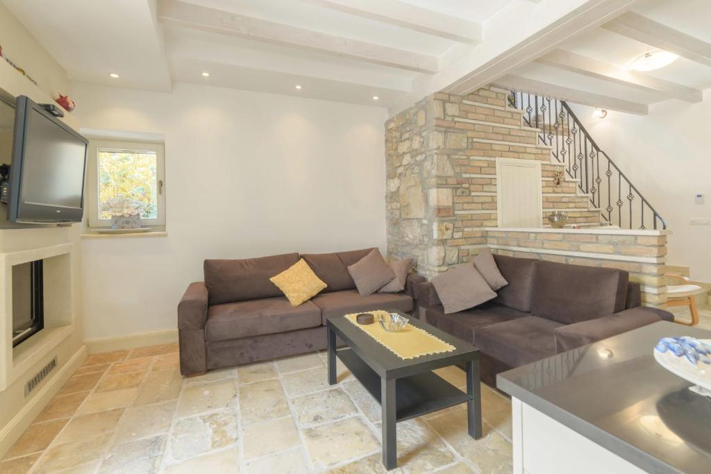 Pithari House 5