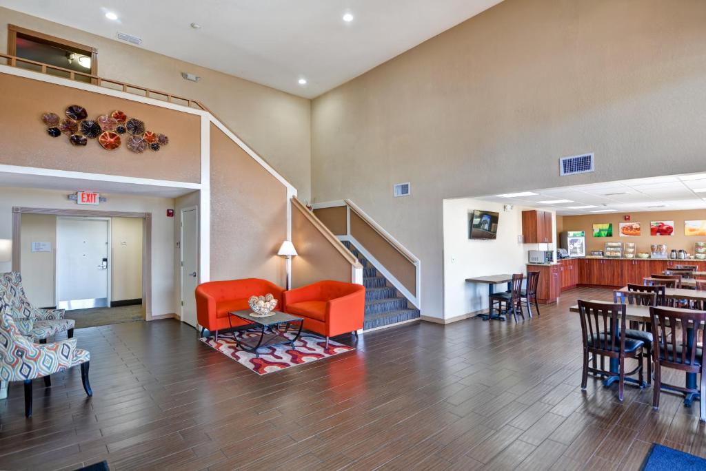 Quality Inn & Suites Heritage Park Image