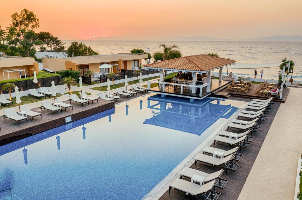 Villa Di Mare Seaside Suites 7