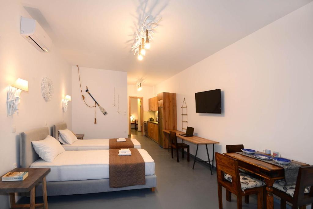 Lalari Beach Suites 8