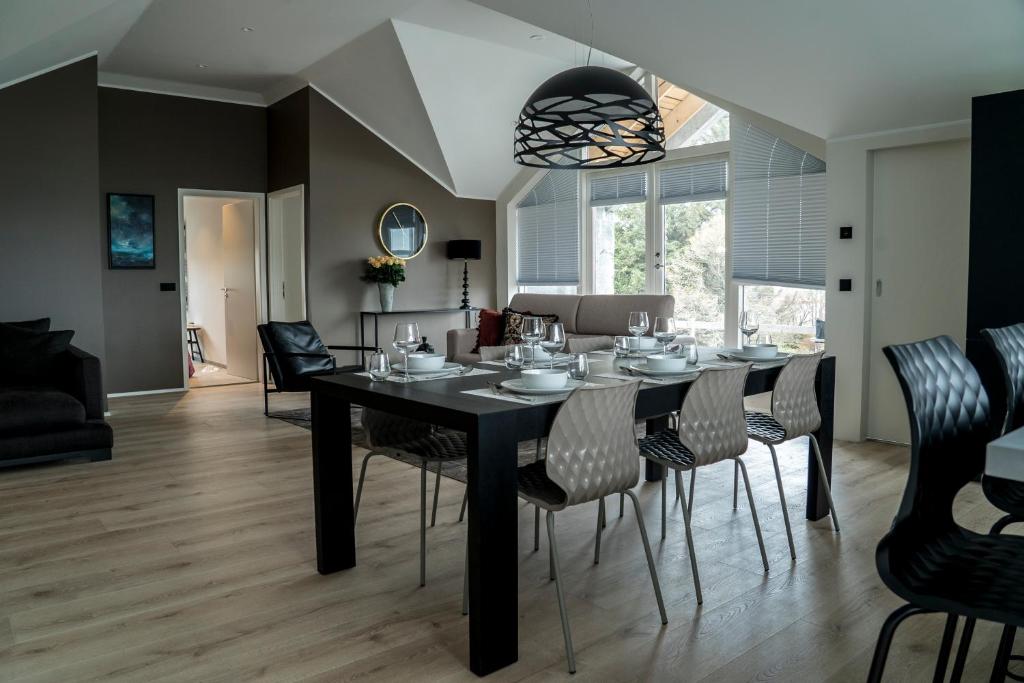 Om Apartments 4