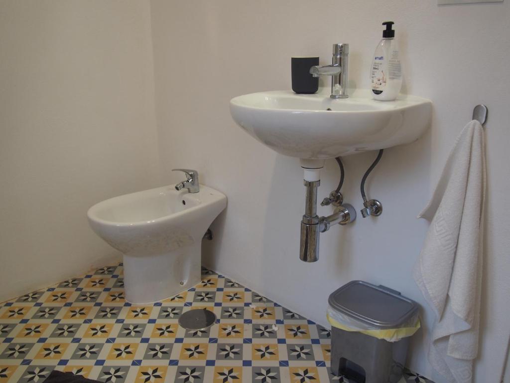 Casa Valientes A - Parking privado gratis & patio interior 8