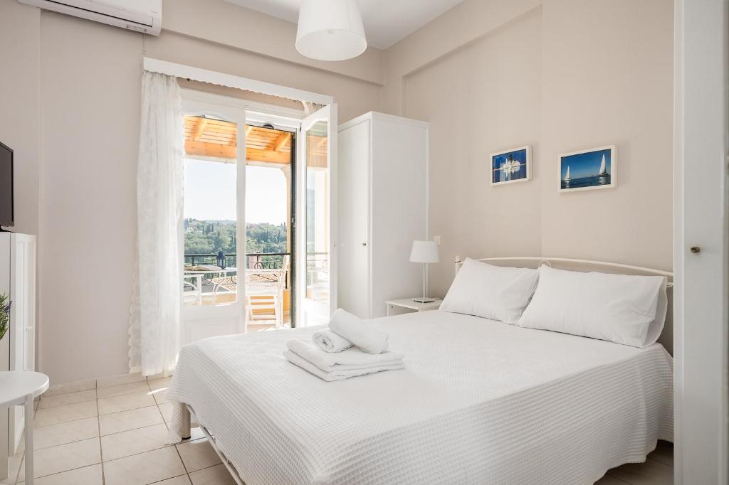 Hilltop Holiday Residence 7