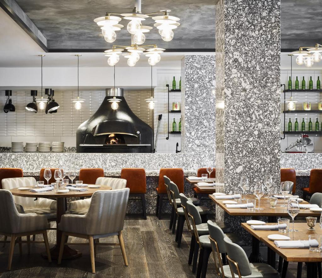 Hamilton Hotel - Washington DC Image